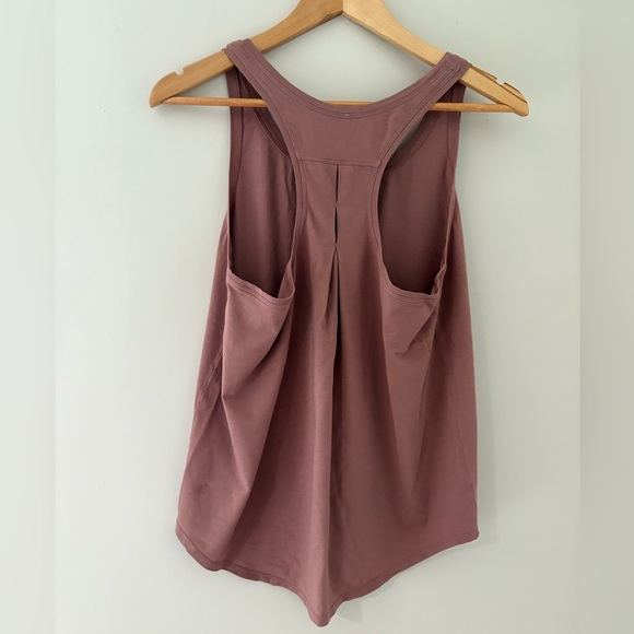 Lululemon love tank size 8 pleated back red dust - Picture 5 of 9